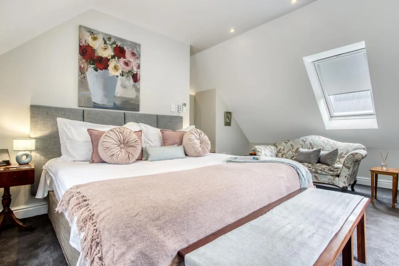 Vredenburg Manor House Otel Somerset West