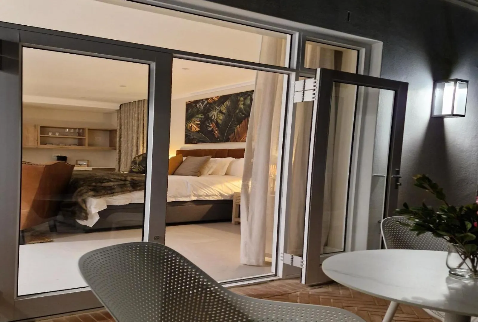 Konukevi Vredenburg Manor House Otel Somerset West